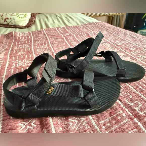 Teva Black Sandals-Original Universal Sandal - Picture 1 of 4